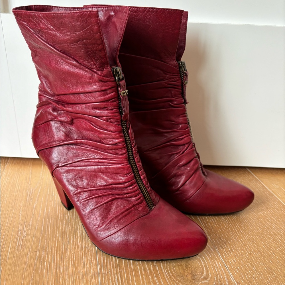 Vintage earthies montera size 8B witchy steampunk burgundy red booties